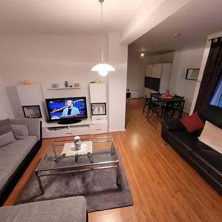 Apartment Mit Ausblick *